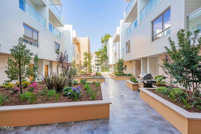 137 South Wilson Avenue