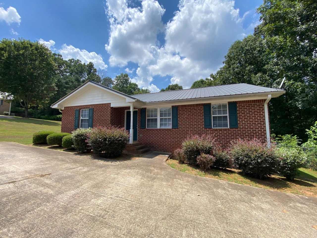 PRE-LEASING FOR AUGUST 2026!