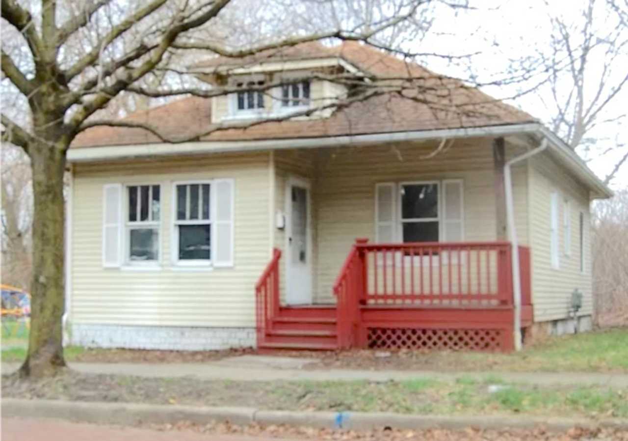 Charming 2-Bedroom Home Available