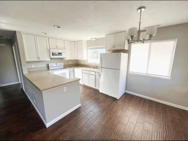 2654 Woodridge Court