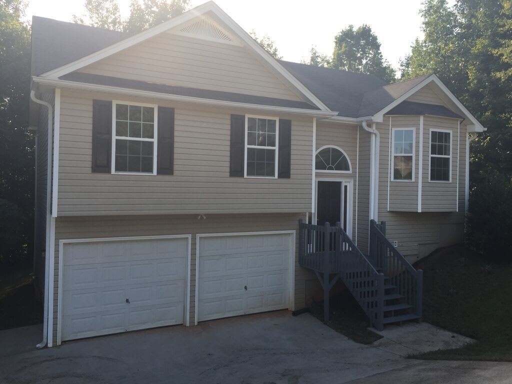 Holiday Move In Special! Spacious 3 Bed/3 Bath Home In Dallas GA! $1,645.00 Per Month!!!!!!