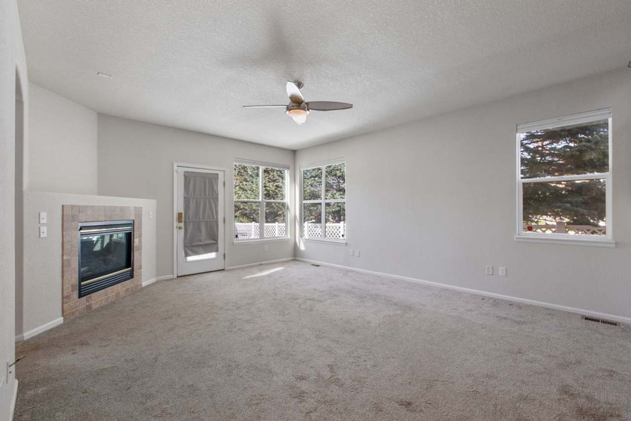 Beautiful 4 bedroom in Observatory Village