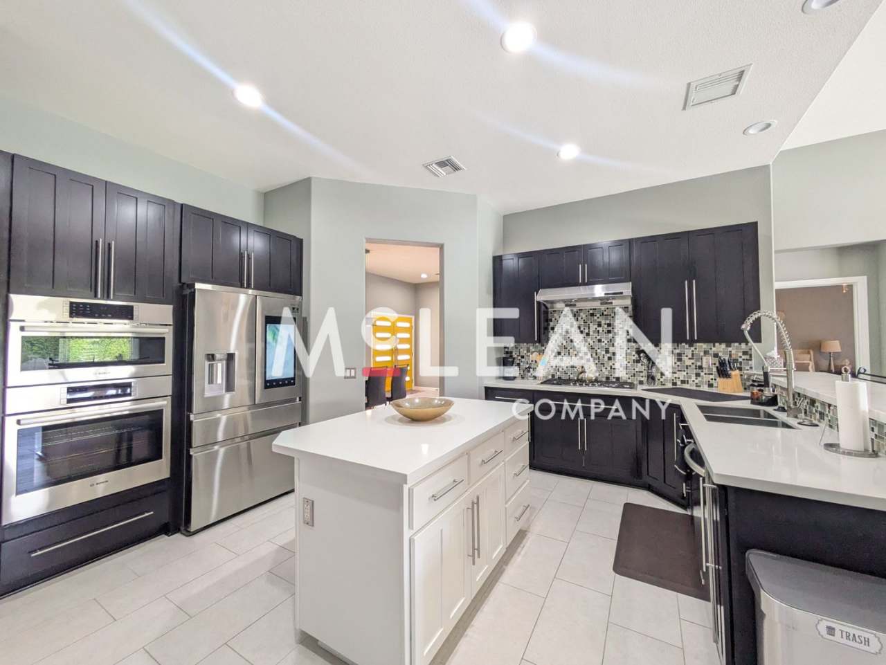 Stylish 3 Bedroom, 3 Bathroom with Pool and Bonus Room in Palm Springs!