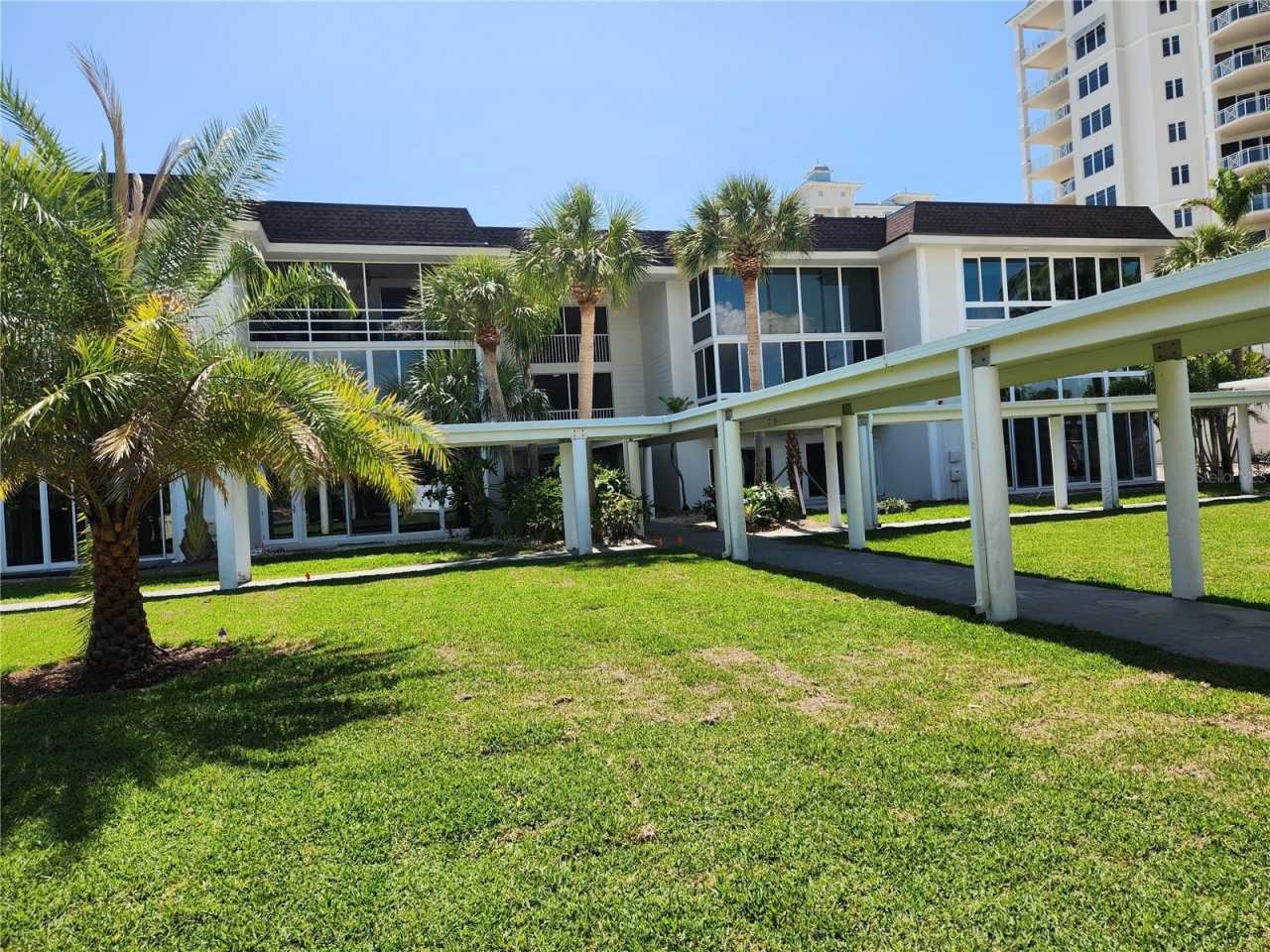 2100 BENJAMIN FRANKLIN DRIVE