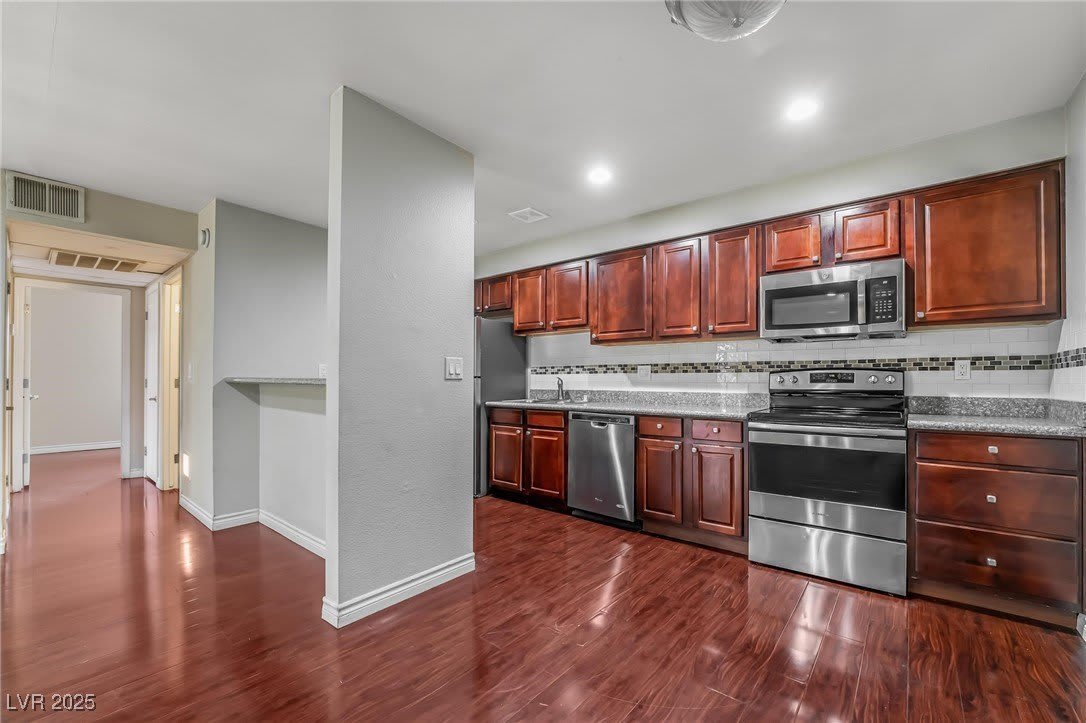 4330 Sandy River Drive