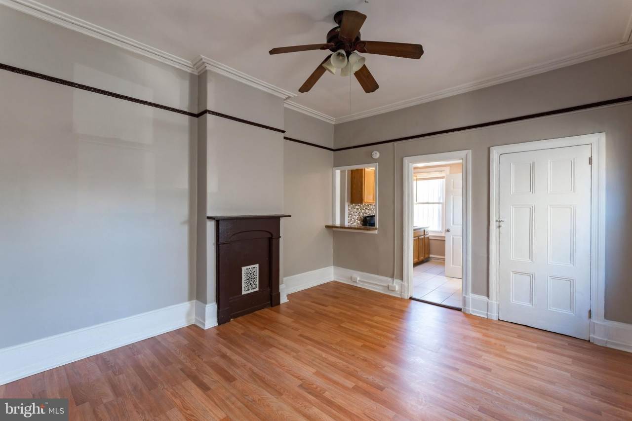 673 N 11TH Street unit: 2