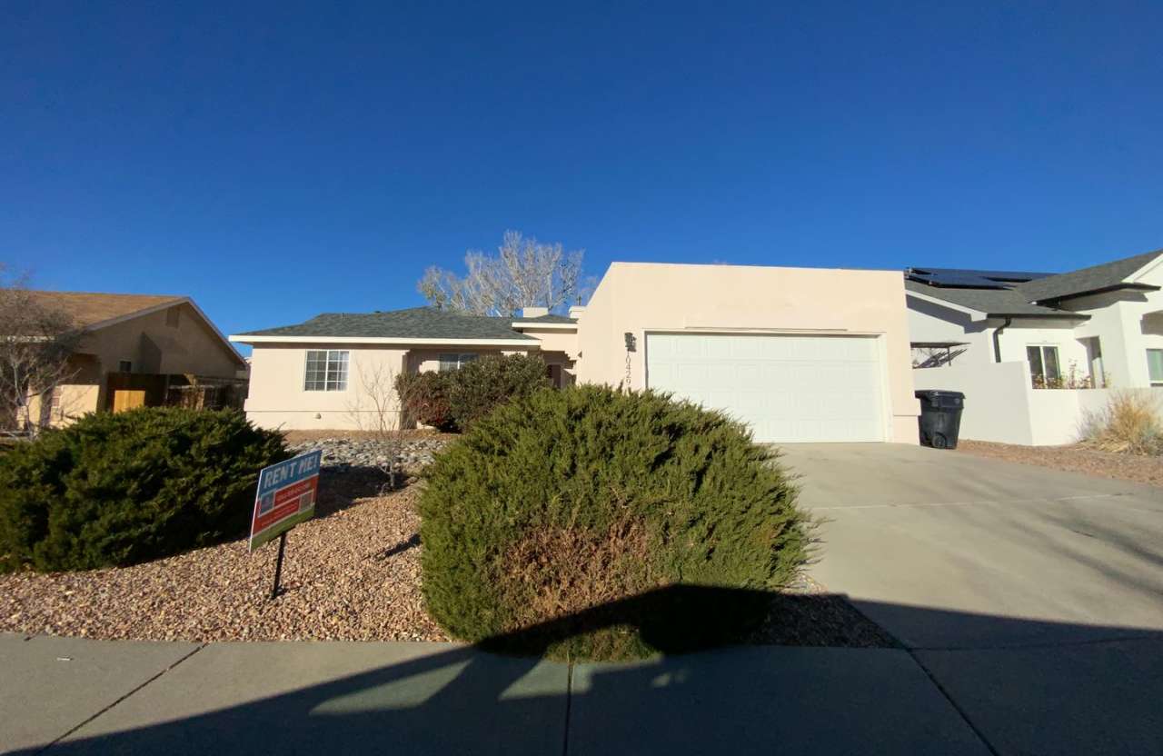 4 Bedroom Single Story Home Available Near McMahon Blvd NW  Unser Blvd NW!