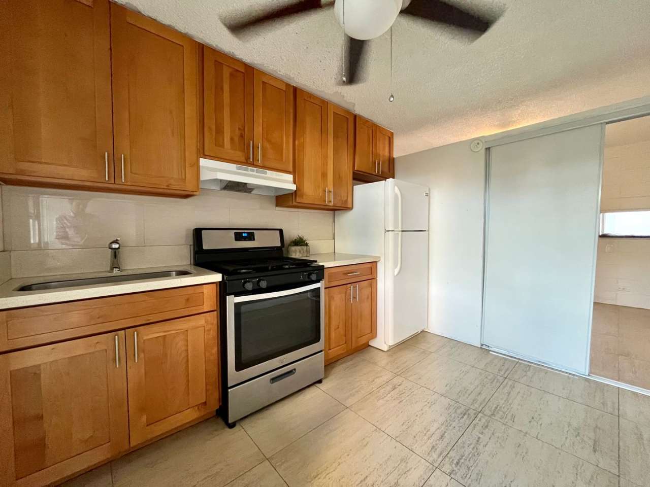 Waikiki: 1 Bed, 1 Bath/Studio for Rent