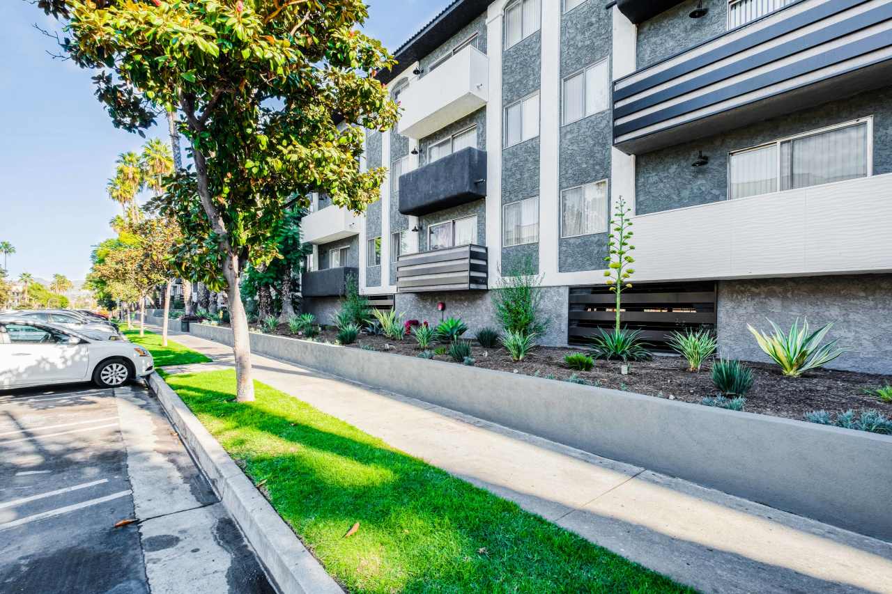 Victoria Apartments