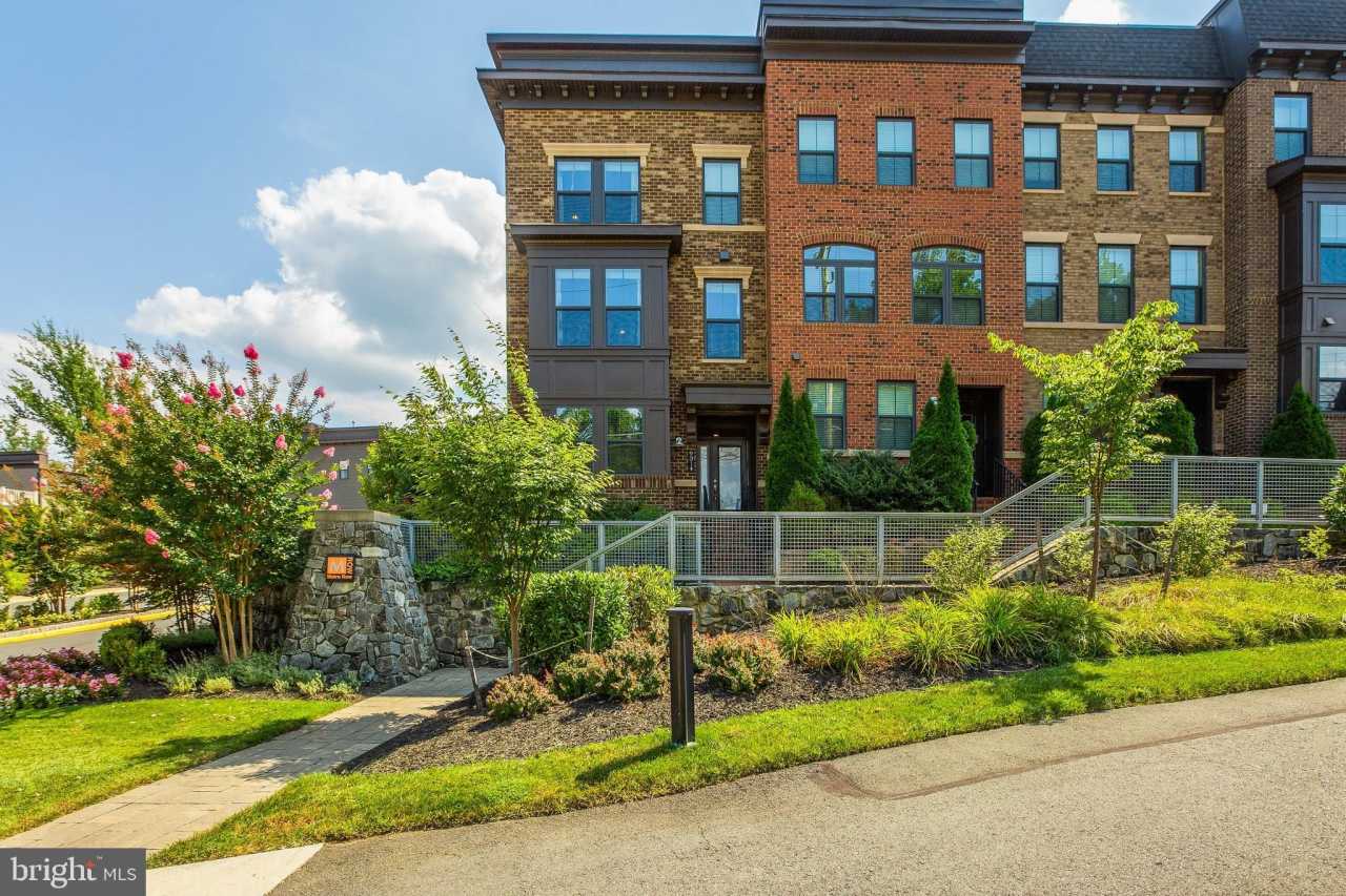 9314 SWEETBAY MAGNOLIA COURT