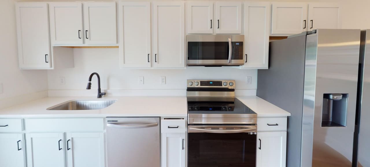 Modern Two Bedroom Townhomes at the Villages at Bear Creek in Columbia, TN!
