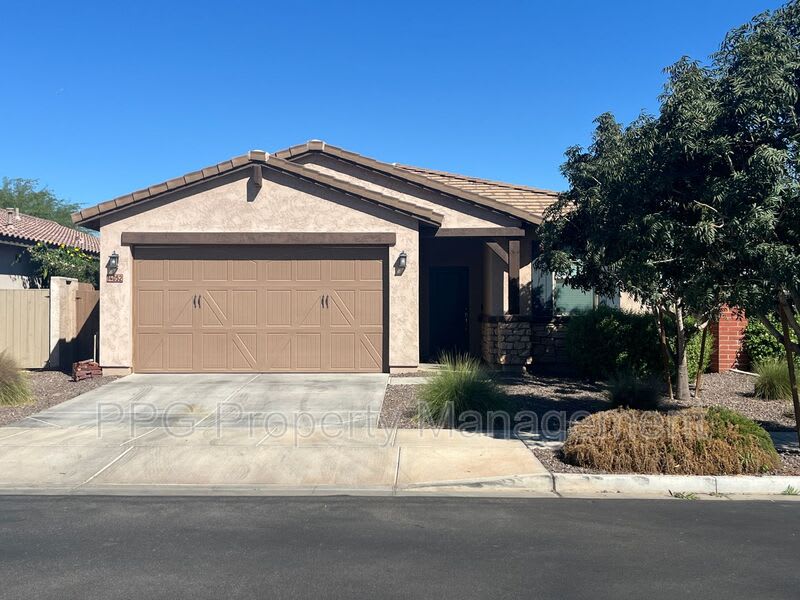 14052 W Valentine St