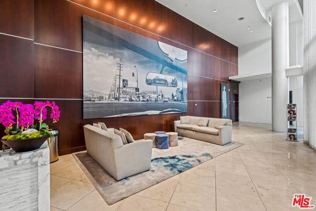 13700 Marina Pointe Drive