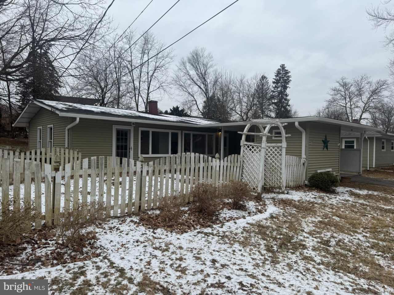 108 MCCORMICK Street