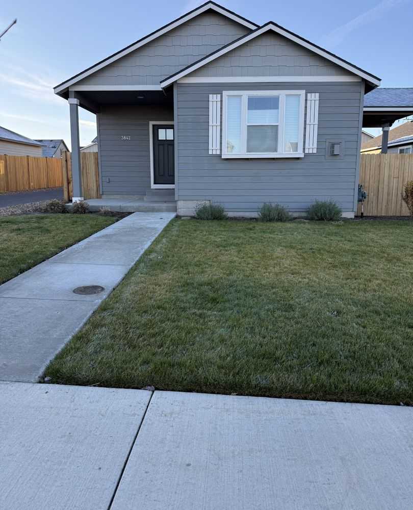 Single level home SW Redmond