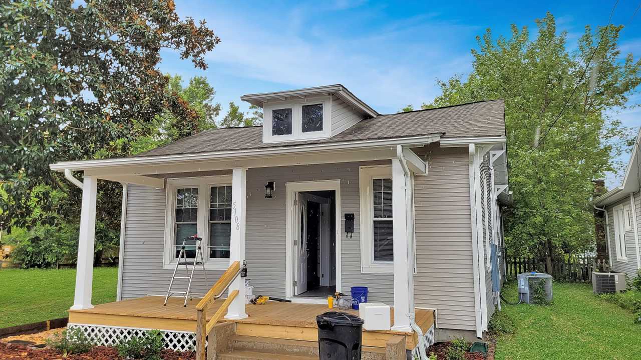 Recently Renovated 3BR in the East End of Richmond - Available November!