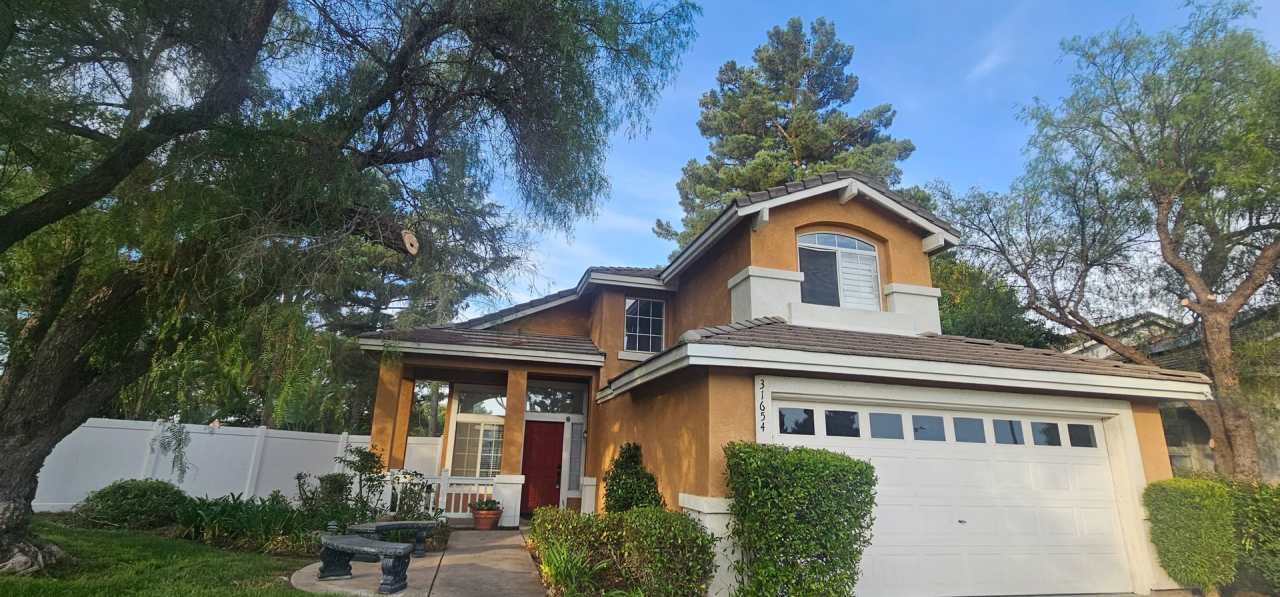 Gorgeous Paloma Del Sol Home