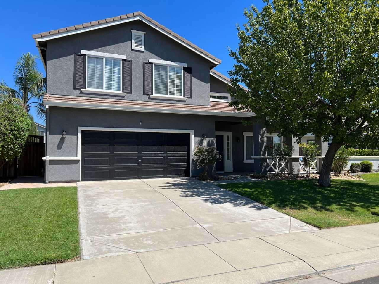 Large 4 bedroom located on a well maintained court!