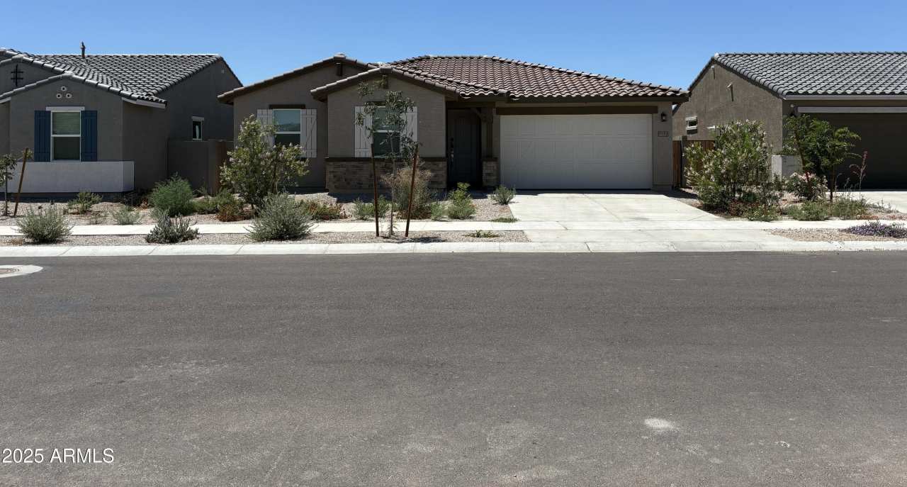 17557 W MADISON Street