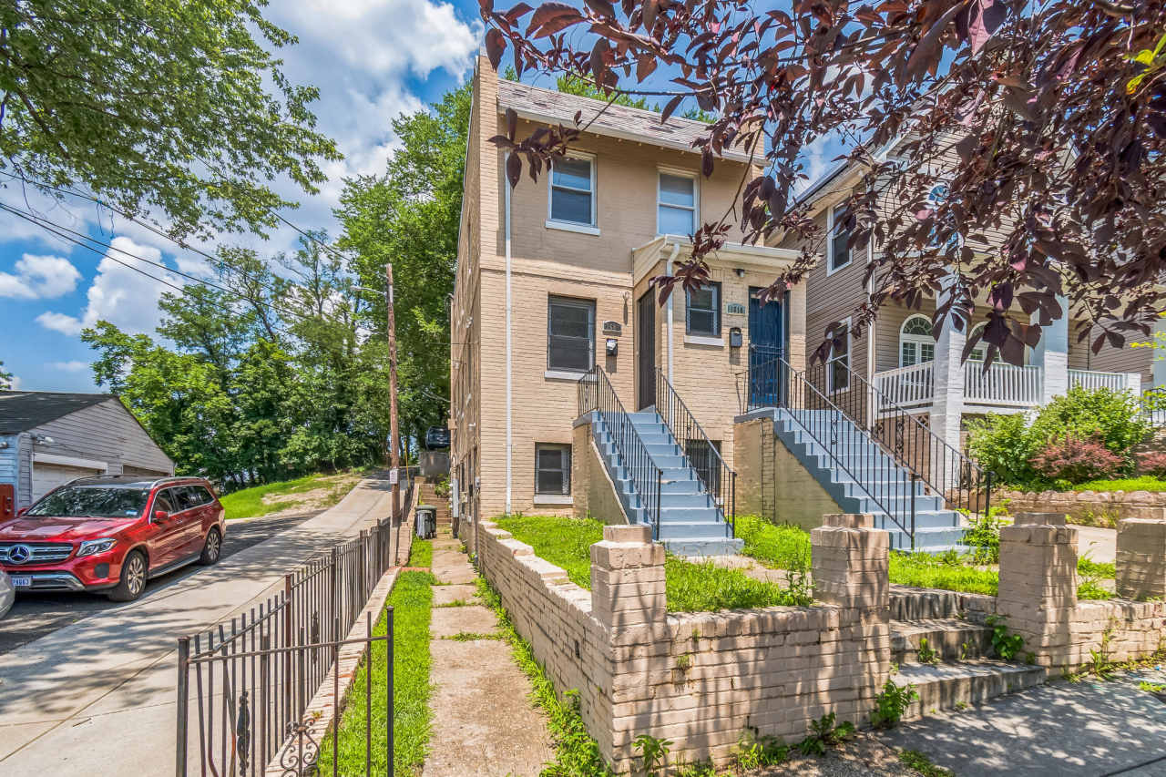 1608 West Street Southeast