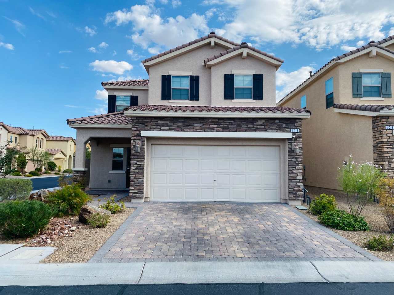 BEAUTIFUL HOME IN GUARD GATED GOLF COURSE COMMUNITY ON A CUL-DE-SAC!