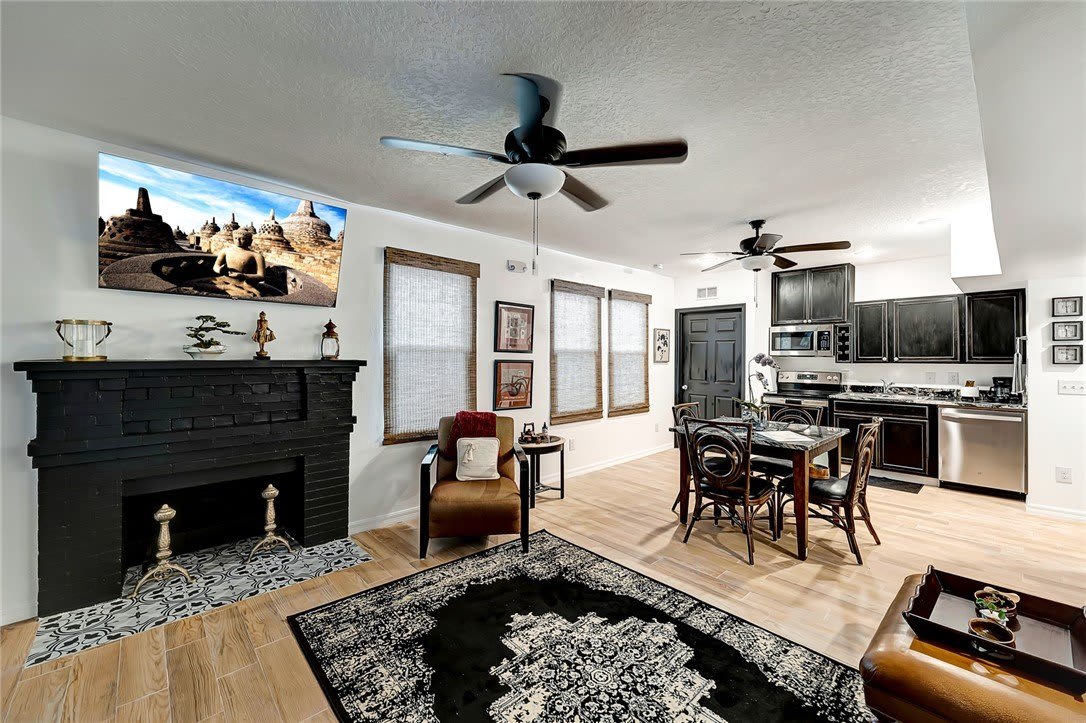 1429 19th Place unit: 1