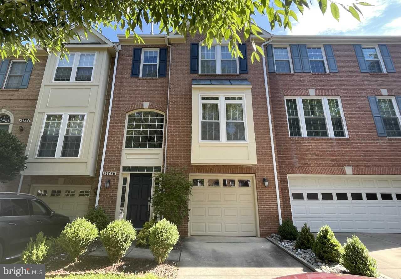 13776 LAMBERTINA Place