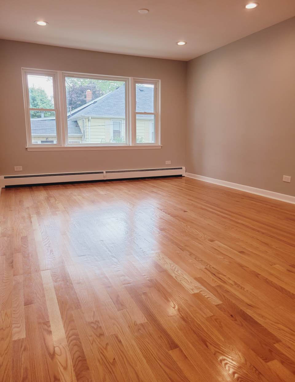 112 W Burlington Ave