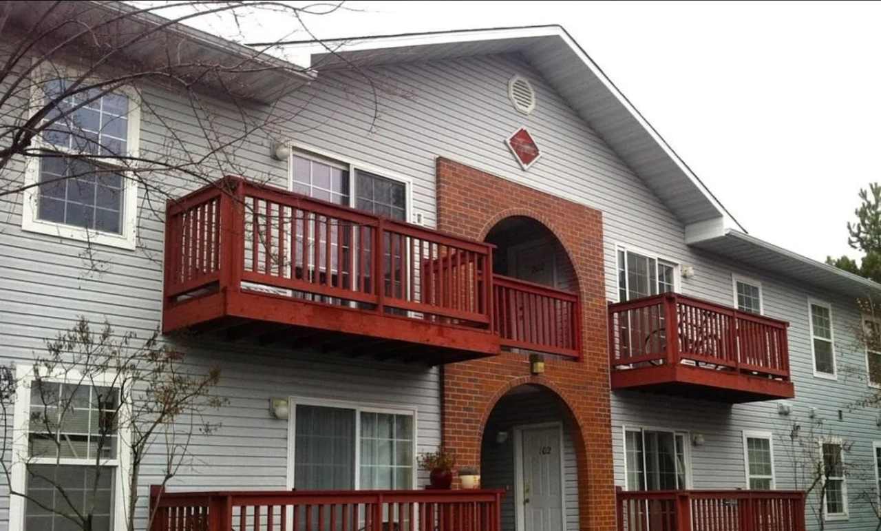 1461 Northwood Drive #201 - 1