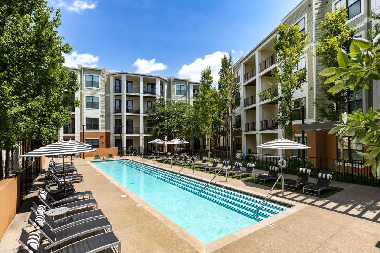 Tapestry at Brentwood Town Center