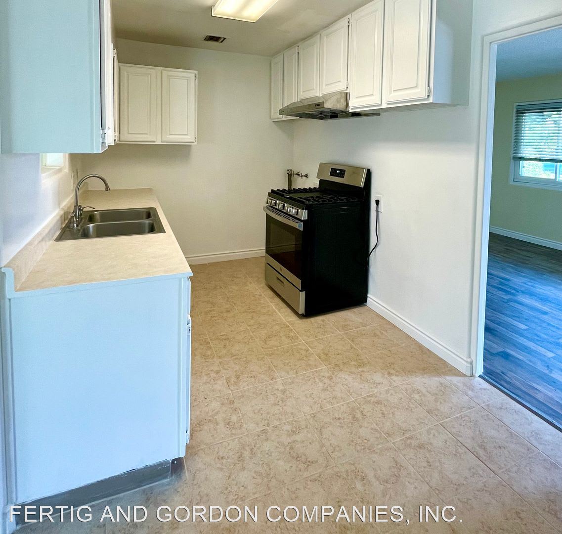 2923 Weidermeyer Ave.