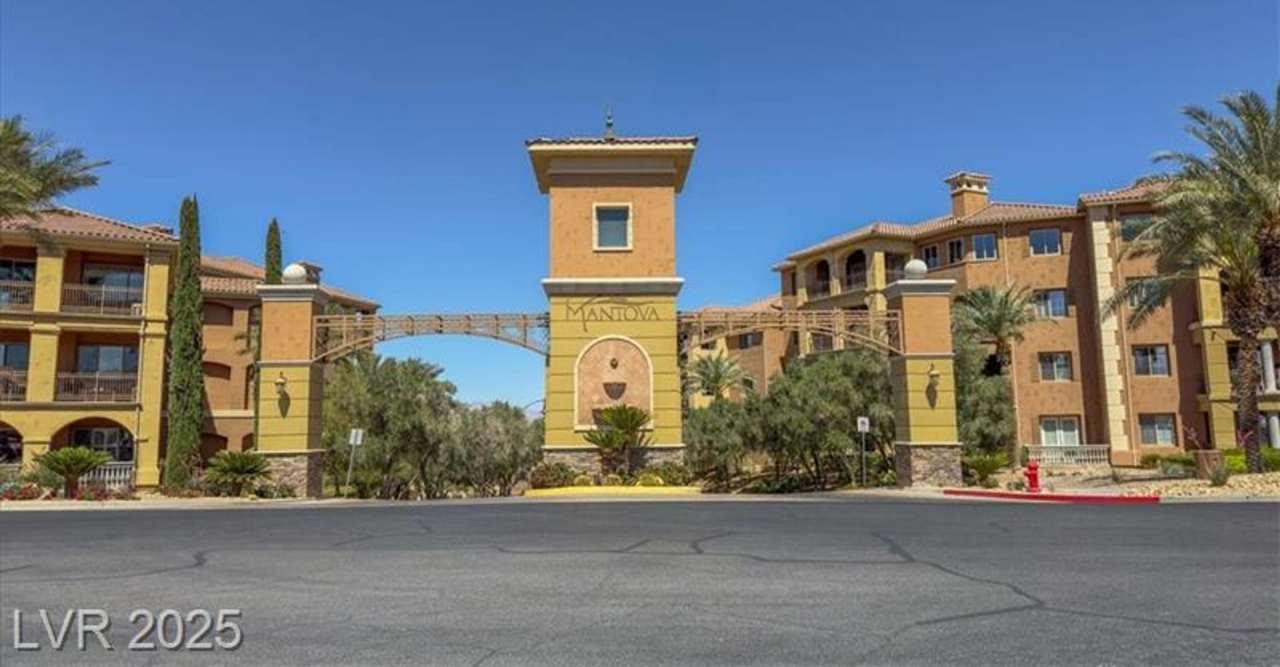 An Amazing Furnished 3 Bedroom Condo at Lake Las Vegas