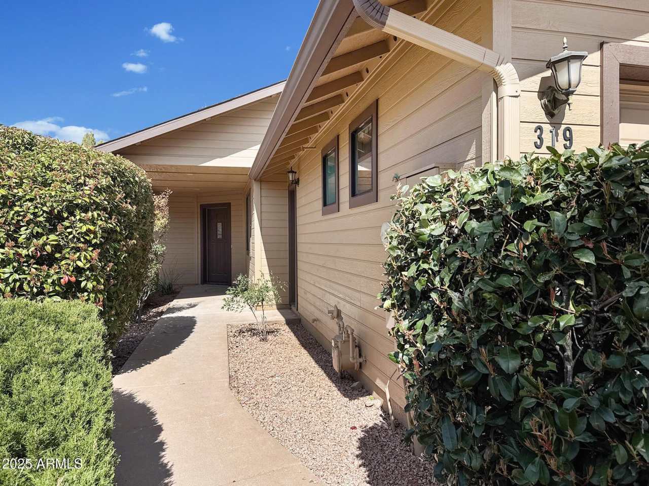 319 S GOLDEN BEAR Point