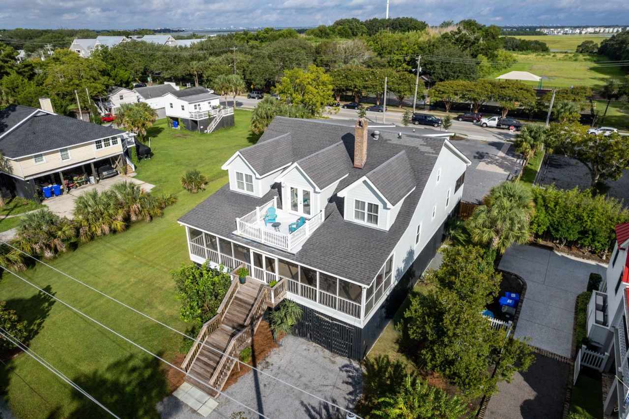 Sullivan's Island Charmer-Fully Furnished