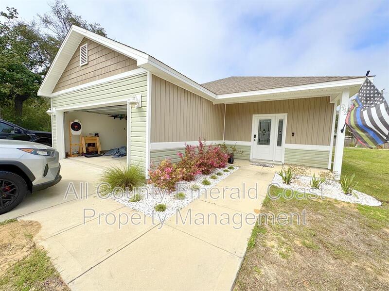 282 Magnolia St