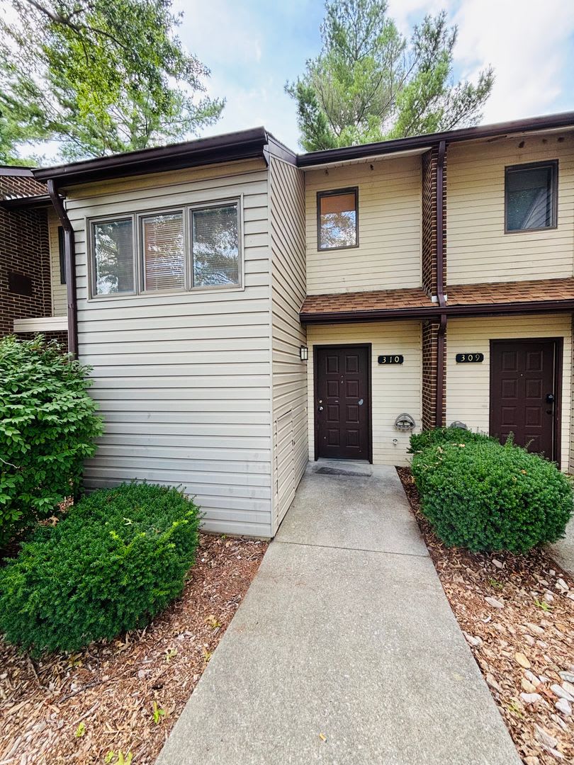 3 Bedroom 2.5 Bath Townhouse