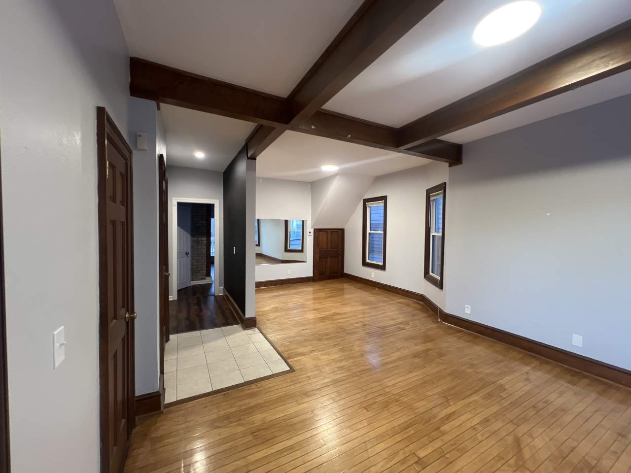 1908 East Webster Pl - Upper