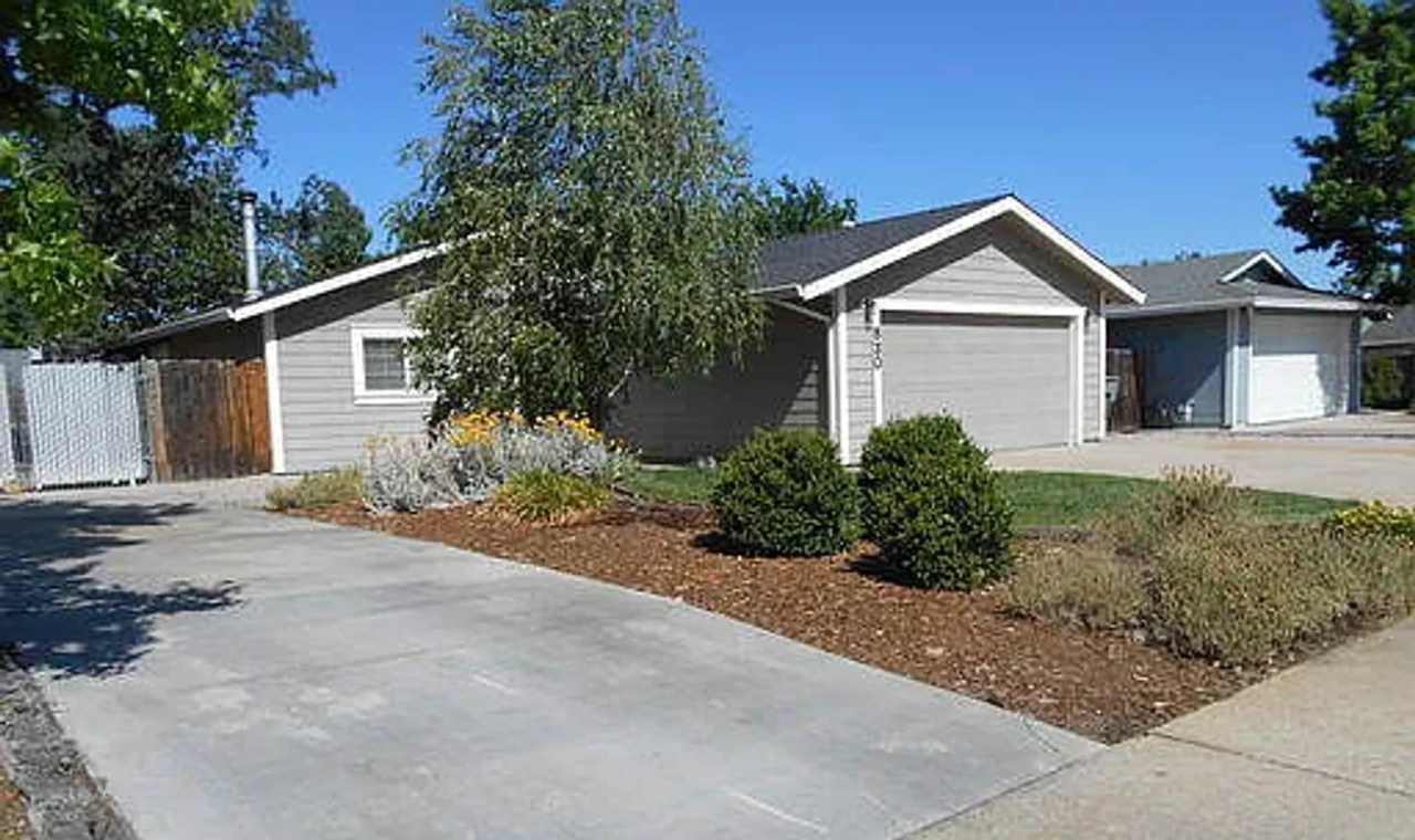 3 Bedroom Home In Quail Ridge