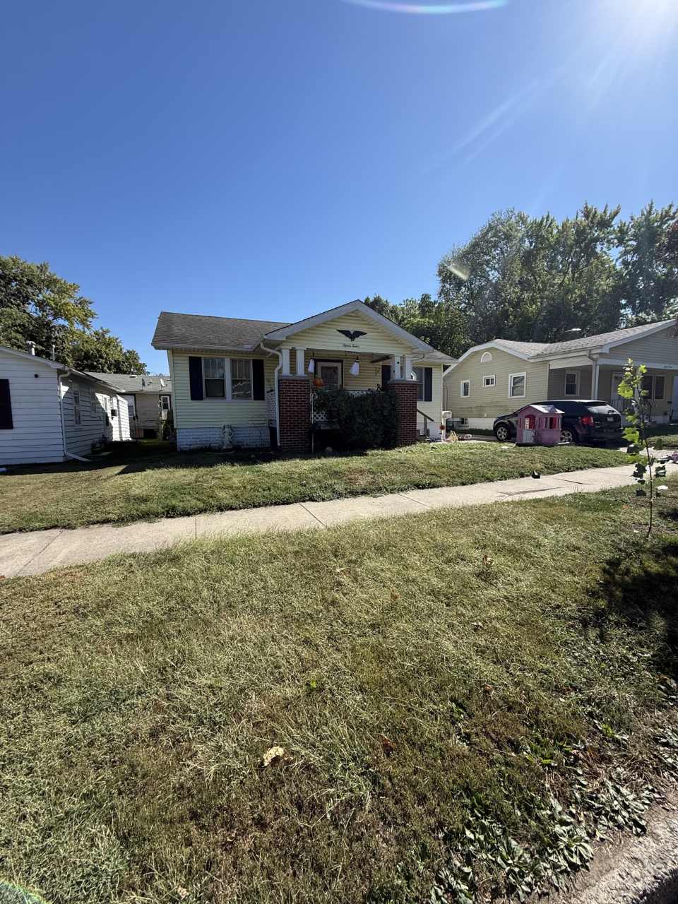 1512 North Walnut Grove Avenue