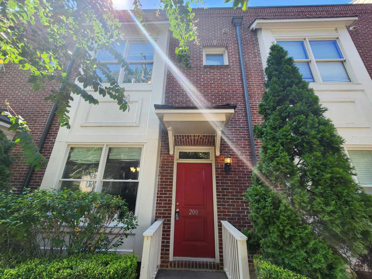 200 Marion Place Northeast - 1