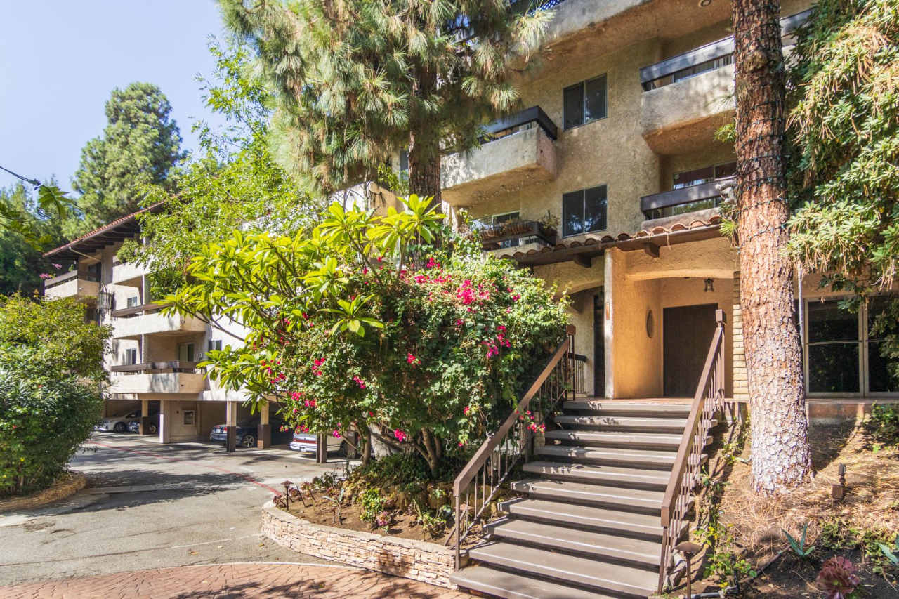 2700 Cahuenga Blvd East No 1303