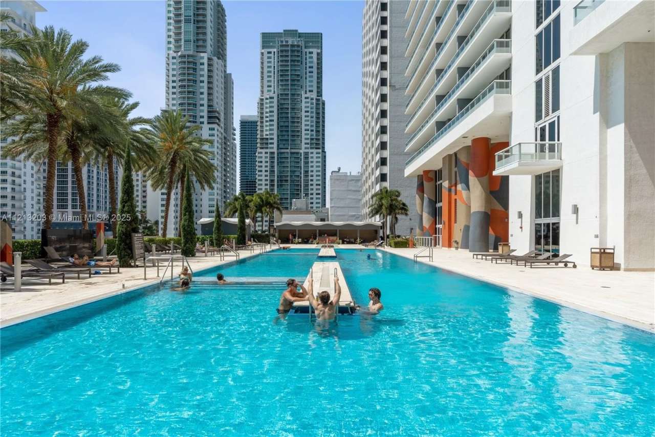 50 Biscayne Blvd