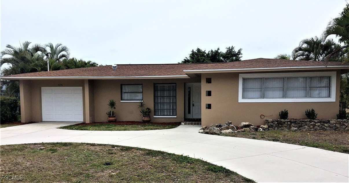 4236 Country Club Boulevard