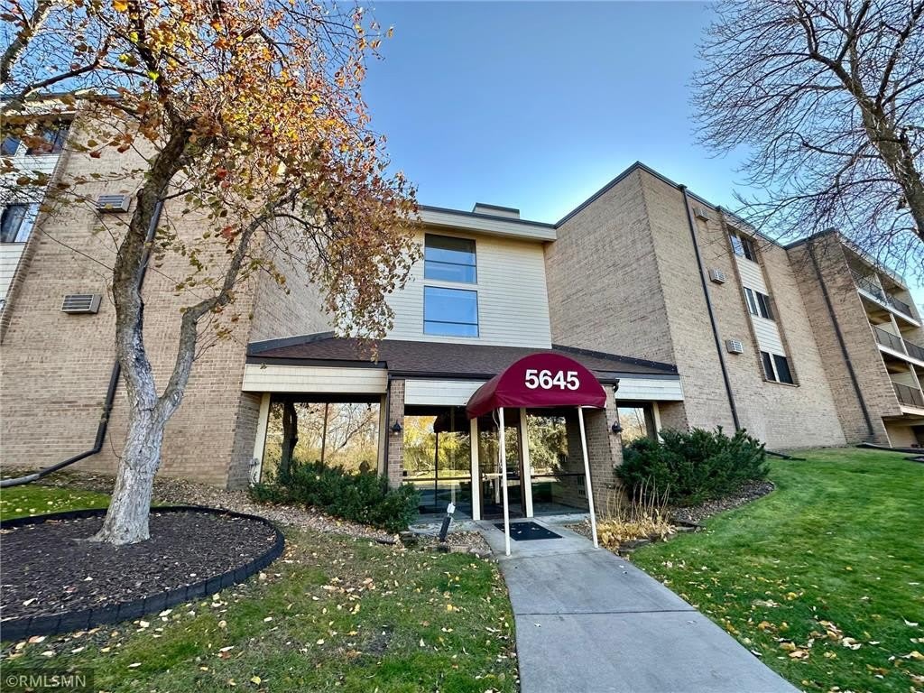 5645 Green Circle Drive