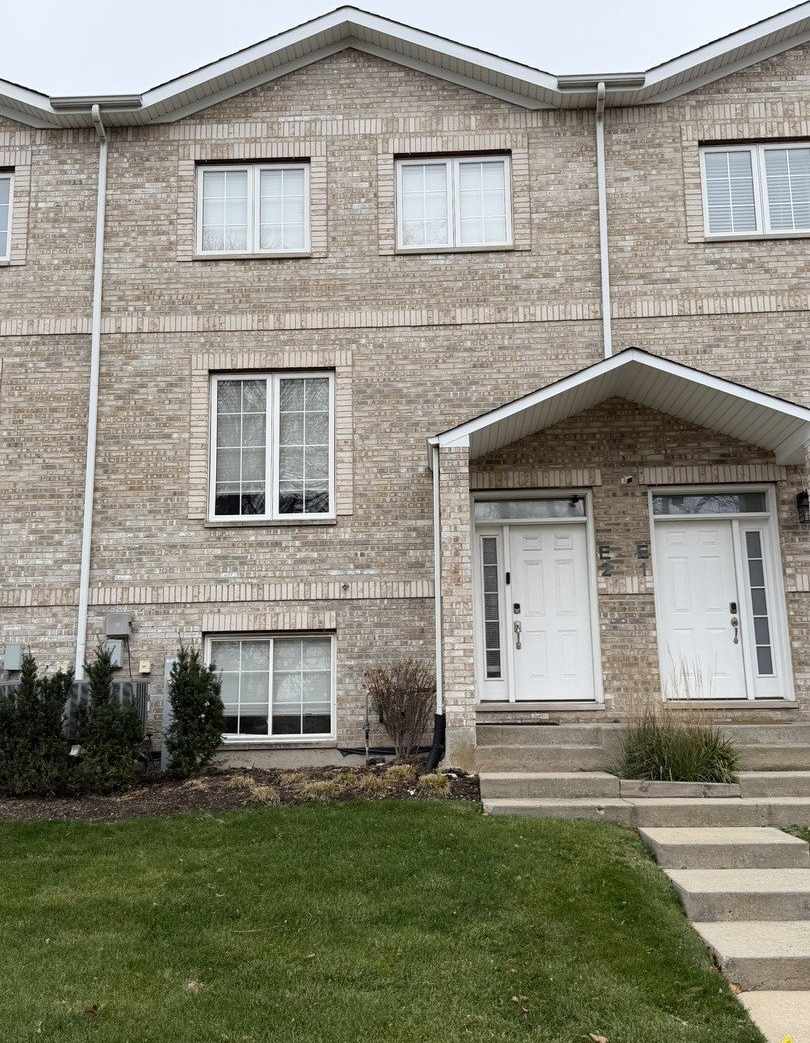 183 N Des Plaines River Road unit: E2