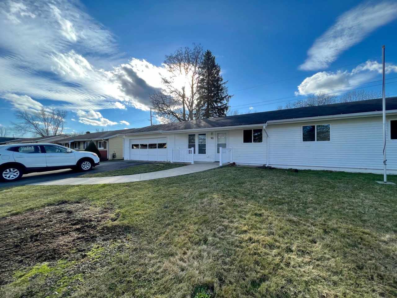 Expansive 4-Bedroom, 2-Bath Home Offering Exceptional Space – Cranberry Township