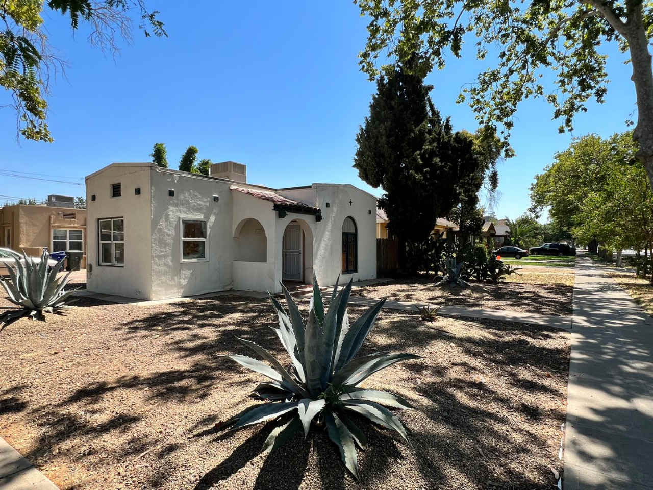 Charming 2 Bedroom, 1 Bathroom Home - Refreshed Interior