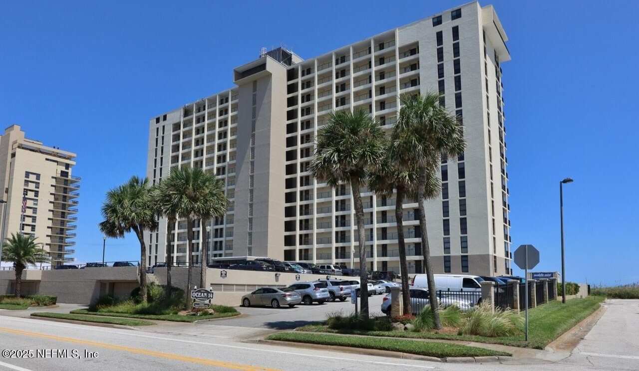 1301 1ST Street S unit: 1404