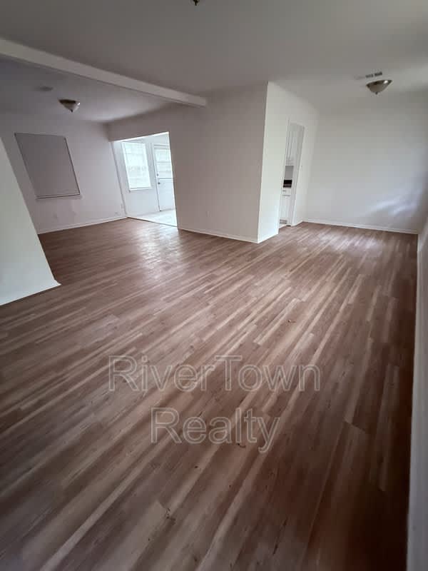 3602 Suzanne Dr
