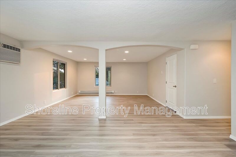 2111 W Brittany Lane